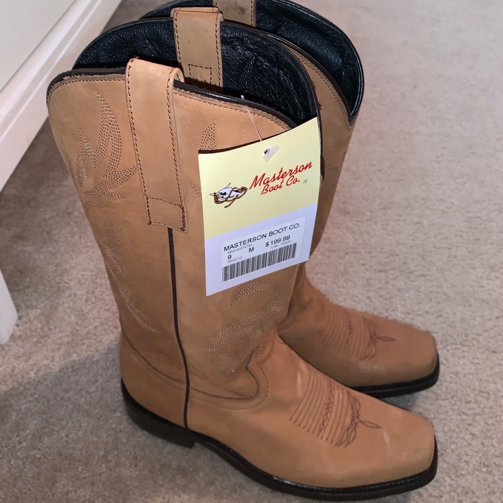 NWT Western Boots